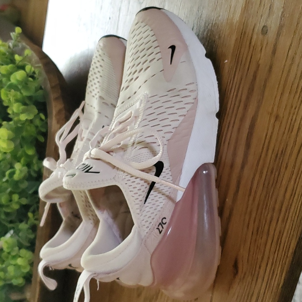 Nike Air 270